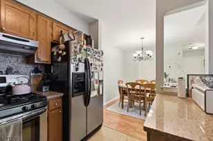 1634 Waterford Dr, Edison, NJ 08817 - Photo 27