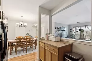 1634 Waterford Dr, Edison, NJ 08817 - Photo 25