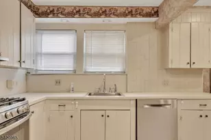 865 Livingston Rd, Elizabeth, NJ 07208 - Photo 13