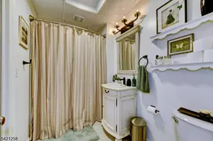 11 Sterling Pkwy, Ogdensburg, NJ 07439 - Photo 17