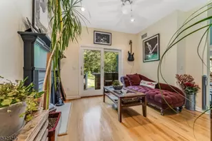 93a Bissell Rd, Tewksbury Township, NJ 08833 - Photo 9