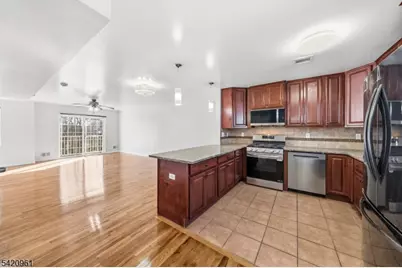4 C Lily Court #4C, Roselle Boro, NJ 07203 - Photo 1