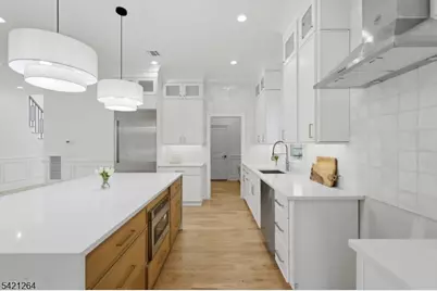 13 Harding Pl, Livingston, NJ 07039 - Photo 13