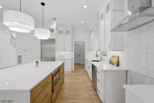 13 Harding Pl, Livingston, NJ 07039 - Photo 13