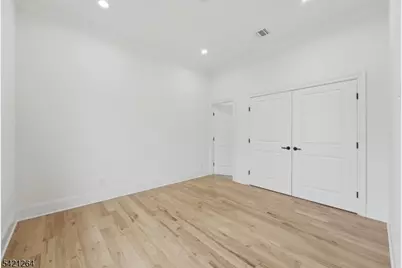 13 Harding Pl, Livingston, NJ 07039 - Photo 19