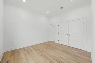 13 Harding Pl, Livingston, NJ 07039 - Photo 19