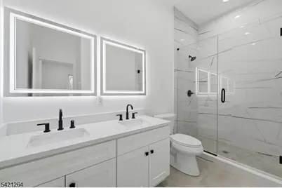 13 Harding Pl, Livingston, NJ 07039 - Photo 21