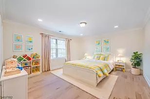 19 West Dr, Fairfield, NJ 07004 - Photo 33