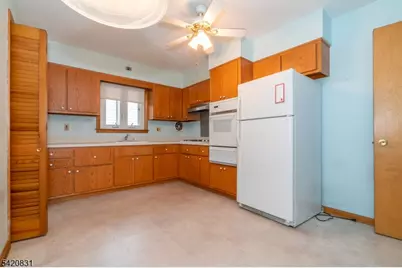 300 Mitchell Ave #2, Linden, NJ 07036 - Photo 9