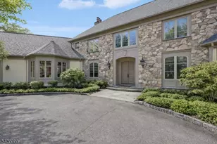 29 Hilltop Rd, Kinnelon, NJ 07405 - Photo 3