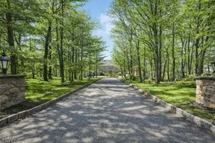 29 Hilltop Rd, Kinnelon, NJ 07405 - Photo 3