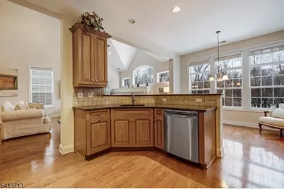 47 Schindler Ct, Franklin Township, NJ 08873 - Photo 13