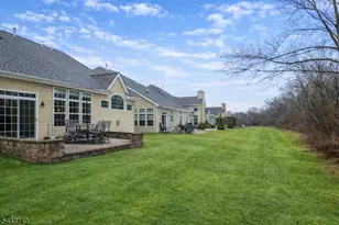 47 Schindler Ct, Franklin Township, NJ 08873 - Photo 3