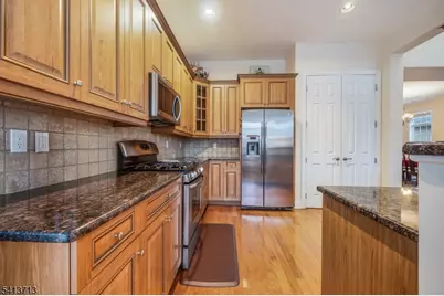 47 Schindler Ct, Franklin Township, NJ 08873 - Photo 15