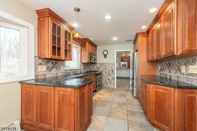 10 Celtic Way, Parsippany, NJ 07054 - Photo 11