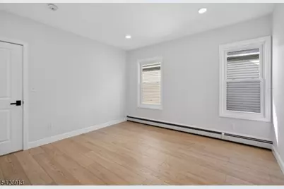 182 N Maple Ave, East Orange, NJ 07017 - Photo 25