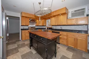 105 Valley Rd, Wantage, NJ 07461 - Photo 7