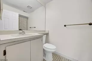 113 Heather Ct, Edison, NJ 08820 - Photo 17