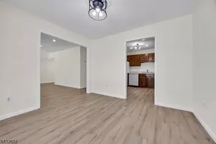 113 Heather Ct, Edison, NJ 08820 - Photo 9