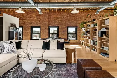 61 New Jersey Railroad Ave #13, Newark, NJ 07105 - Photo 5