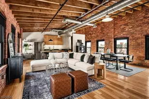 61 New Jersey Railroad Ave, Newark, NJ 07105 - Photo 1