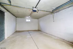 811 Field Ave, Plainfield, NJ 07060 - Photo 25