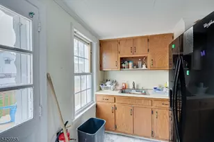 346 N 6th Ave, Manville, NJ 08835 - Photo 9