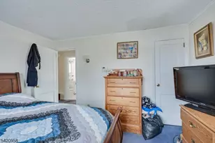 346 N 6th Ave, Manville, NJ 08835 - Photo 27