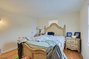 346 N 6th Ave, Manville, NJ 08835 - Photo 11