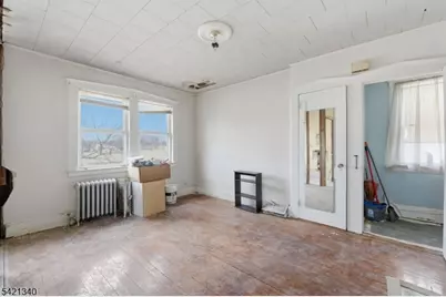 53 Sunnyside Ter, East Orange, NJ 07018 - Photo 7