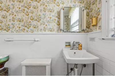 53 Sunnyside Ter, East Orange, NJ 07018 - Photo 17