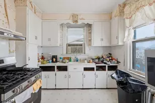 53 Sunnyside Terrace, East Orange, NJ 07018 - Photo 19