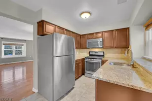 32 Wood Duck Ct, Allamuchy Township, NJ 07840 - Photo 9