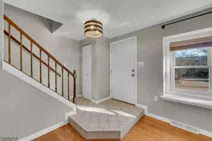 32 Wood Duck Ct, Allamuchy Township, NJ 07840 - Photo 3