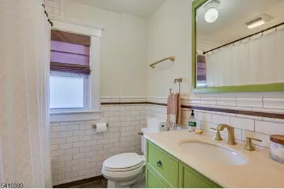 302 Mountainview Ter, Dunellen, NJ 08812 - Photo 27