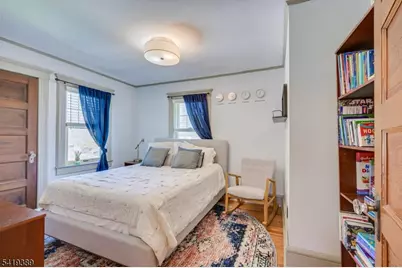 302 Mountainview Ter, Dunellen, NJ 08812 - Photo 25