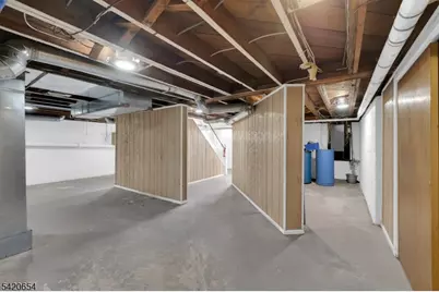 24 Riverwood Ave, Bedminster Township, NJ 07921 - Photo 27