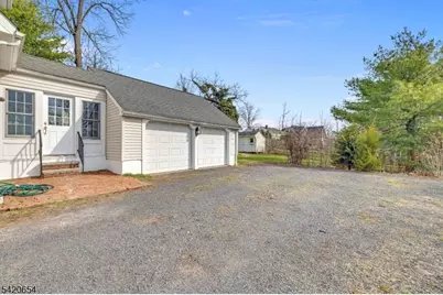 24 Riverwood Ave, Bedminster Township, NJ 07921 - Photo 29