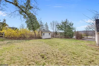 24 Riverwood Ave, Bedminster Township, NJ 07921 - Photo 31