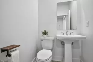 36 Ventura Dr, East Hanover Township, NJ 07936 - Photo 11