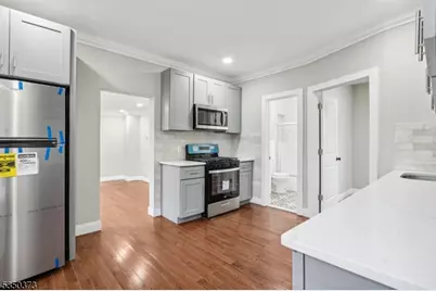 621 Roosevelt Ave, Carteret, NJ 07008 - Photo 9