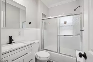 621 Roosevelt Ave, Carteret, NJ 07008 - Photo 19