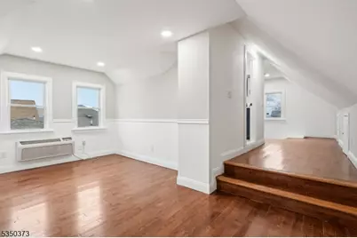 621 Roosevelt Ave, Carteret, NJ 07008 - Photo 23