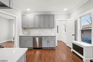 621 Roosevelt Ave, Carteret, NJ 07008 - Photo 5