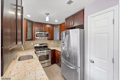 111 Riverwalk Way, Clifton, NJ 07014 - Photo 9