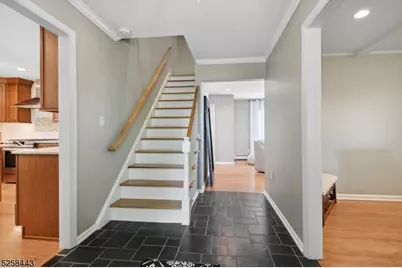 204 Deerfield Ln, Franklin Lakes, NJ 07417 - Photo 3