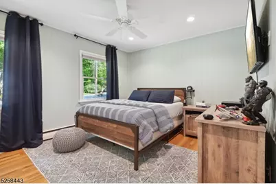 204 Deerfield Ln, Franklin Lakes, NJ 07417 - Photo 17