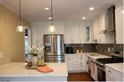 54 Holly Ct #54, Edison, NJ 08820 - Photo 13