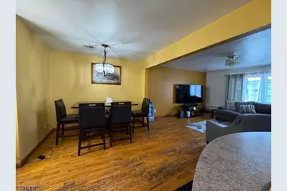 34 Erie St, Elizabeth, NJ 07206 - Photo 9