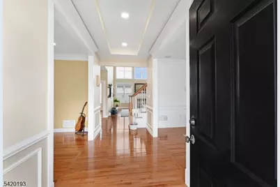 24 Crestview Dr, Clinton Township, NJ 08809 - Photo 7